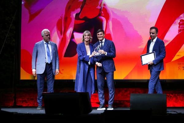 Eugenio Giani Federica Pellegrini Javier Zanetti Michele Cagiano 1